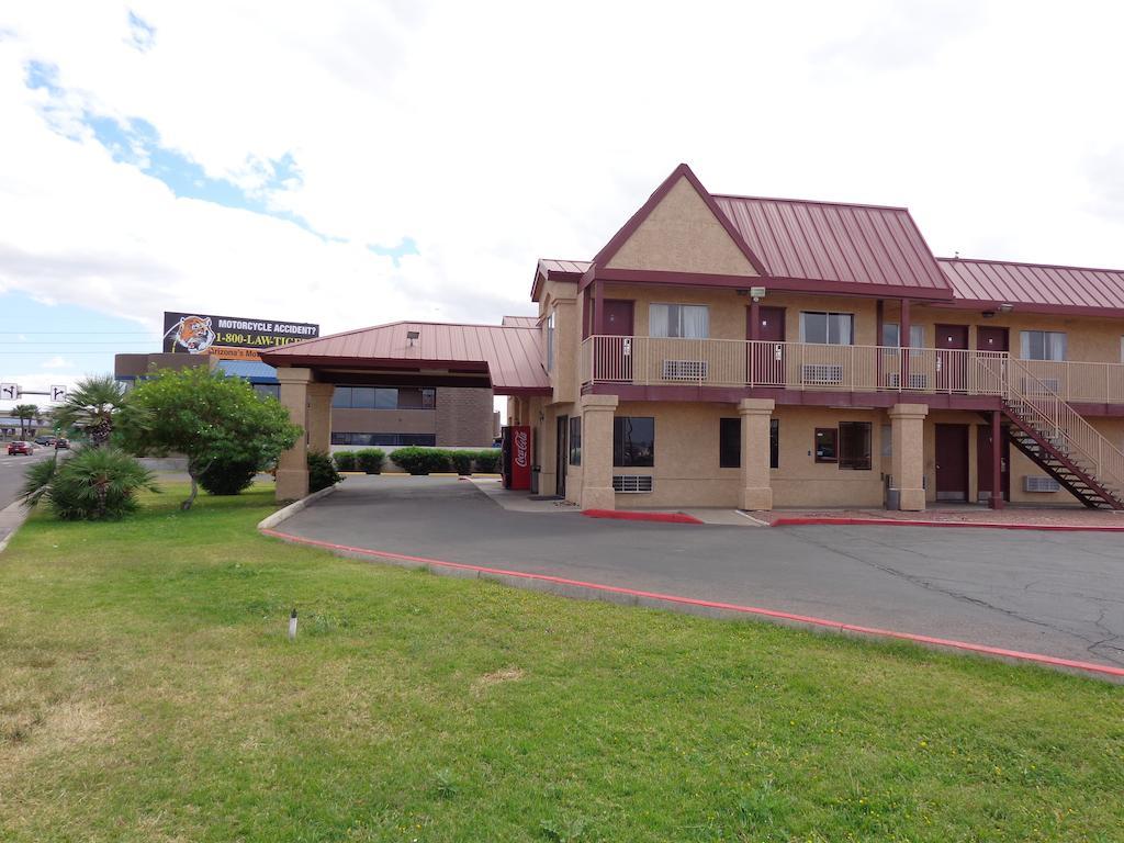 Knights Inn Phoenix At N Black Canyon Hwy Экстерьер фото