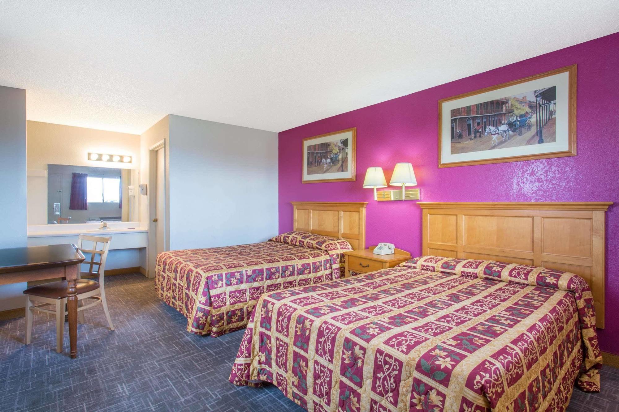 Knights Inn Phoenix At N Black Canyon Hwy Экстерьер фото